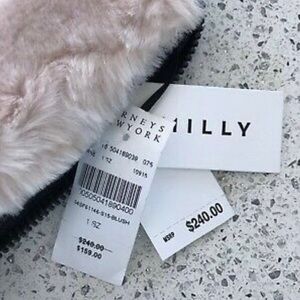 Milly faux fur black clutch
